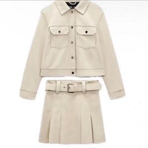 Zara Cream Mini Skirt with Belt